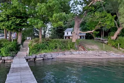 Image de Classic Cottage on Skaneateles Lake!
