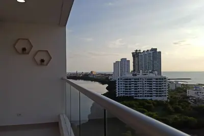 Image de Spacious apartment with ocean view