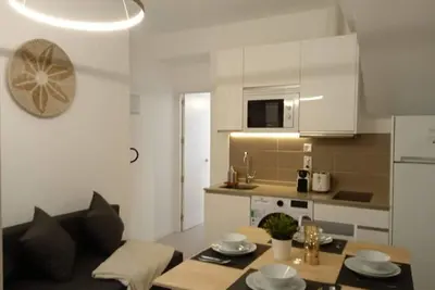 Image de Exterior y nuevo en barrio de Salamanca. Una joya.