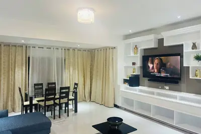 Image de 5-bedroom Apartment in enchanting Livingstone with Ac, WiFi & Swimming Pool