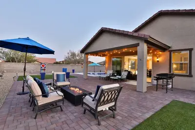 Image de Open 4 bedroom residence with large open backyard and a new pool in Estrella Mountain Ranch