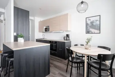 Image de Newly Renovated 1br Home that Hosts up to 8 Guests