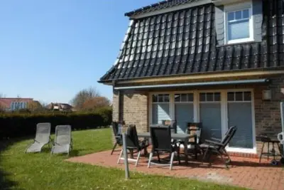 Image de Maison de vacances à Hage avec piscine
