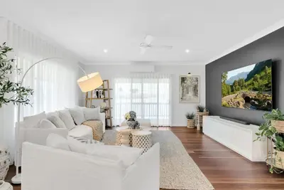 Image de 3 Galahs - Sleeps 8 Luxe Riverside Retreat