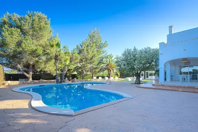 Image de Oasis Villa With Swimming Pool And Tennis Court