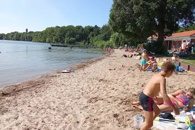 Image de Lake view apartment right next to the indoor swimming pool, pet-friendly