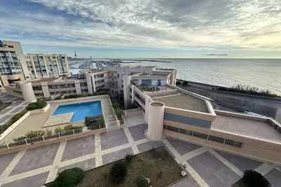 Image de Charmant T2 avec loggia, proche plage, résidence avec piscine