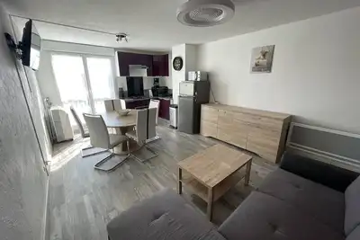 Image de Deux pièces rénové proche centre, parking inclus