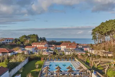 Image de Superbe appartement avec piscine, tennis et accès plage à Saint-Jean-de-Luz