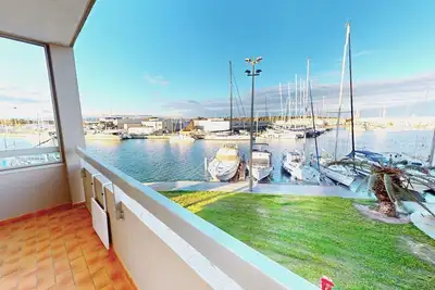 Image de Appartement 4 personnes aec vue sur la Marina et parking