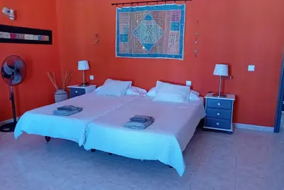 Image de Villa with private pool. Capacity up to 10 people. Pet friendly