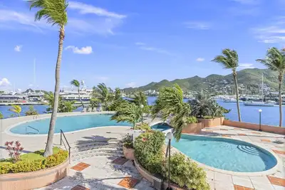 Image de Sunny Days at Simpson Bay Yacht Club