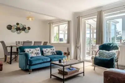 Image de Sunset Beach - Trois Chambres Maison, Couchages 6