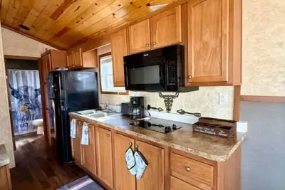Image de Cozy Cape Cod Cabin Pond, Pool & Pet-Friendly