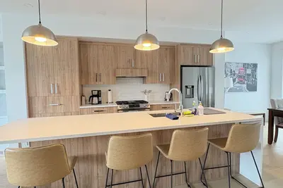 Image de Modern Innercity 2br House with Ac/ garage near Stampede/ Saddledome/ Bmo/ Mnp