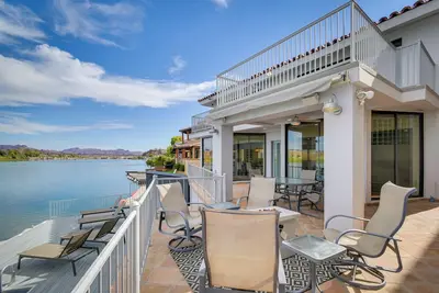 Image de Contemporary Parker, Az Riverfront Home with Boat Dock and Jet Ski Slips