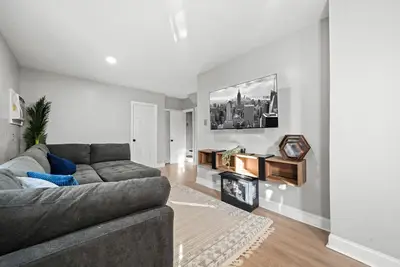 Image de Spacious Luxe Stay | Sleeps 12 | 20 Min to Nyc