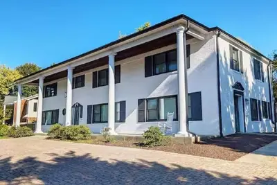 Image de 5300sqft Home 10 Mins to Washington Dc Sleeps 20+