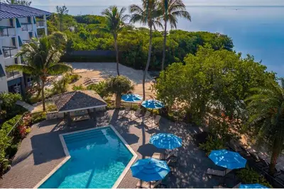 Image de 4 Scenic Marina View Rooms w/ Balcony | Refreshing Outdoor Pool & Free Parking