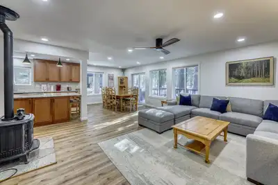 Image de Tahoe Donner 4br Escape | Hot Tub & Year-Round Fun