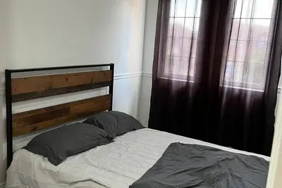 Image de Stylish 3br Home | Steps from Lisgar Go | Peaceful Suburb Stay