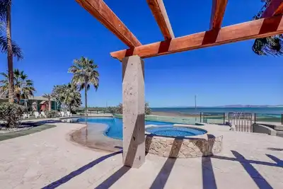 Image de Charming 1-bedroom Studio condo in nice El Centenario with WiFi, Ac great view.