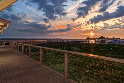 Image de Dock and Dwell at the Winyah Bay Club, Pool, Outdoor Lounge/Grill and Boat Slip included!