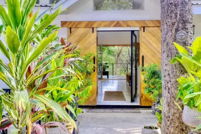 Image de Peaceful Sanctuary Elevated in the Trees New Pool!