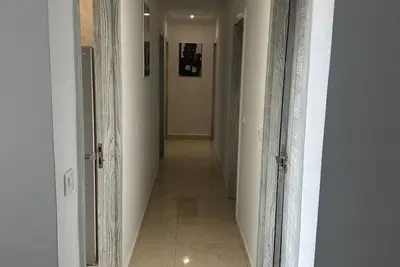 Élégant 3 chambres à Dakar Plateau – Confort & Vue Urbaine