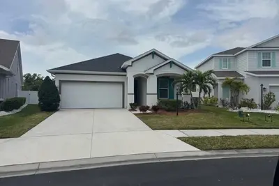 Image de Charming 2-bedroom house in a great location in Bradenton with WiFi, Ac and spa.