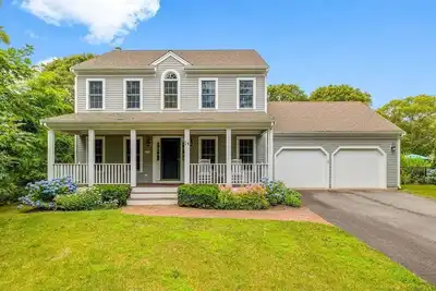 Image de Feather Bedder Than Most: 014-D Upscale, Private, Heated Pool, Near Beaches