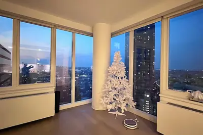 Image de Luxury 2 beds 2 baths Corner Apartment Breathtaking City Views Modern Retreat