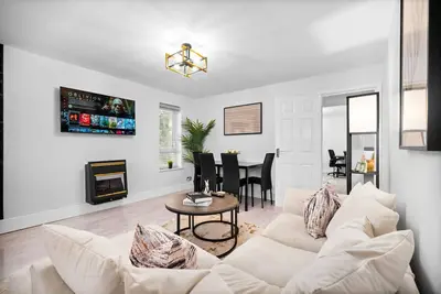 Image de Luxury 2 Bedroom House - Parking - Netflix - Selly Park