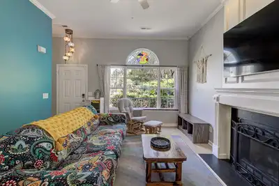 Image de Private Wooded Retreat Near Beach & Town