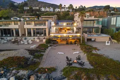 Image de The Surf Lodge by Stay Awhile Villas