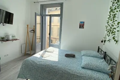 Studio moderne et rénové en centre-ville I n°2