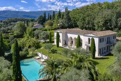 Image de Villa Bellecour - with tennis court