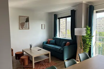 Image de 82 m2 /Moderne/Parking Gratuit/Métro 14 à 10min + Rer B à 7 minutes