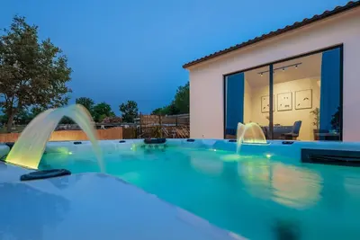 Image de Villa Radola - Relaxia with jacuzzi