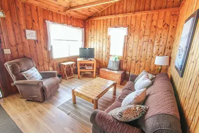 Image de Sunnyside Combined 6br 3ba Lakefront Retreat