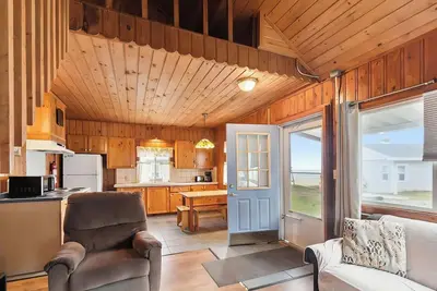 Image de Lakefront Cottages 4 & 5 - 6br Retreat for 12