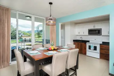 Image de Costa Linda 2 Bdr, 2 Bth Condo