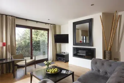 Image de Lodge 23, Hustyns - a lodge that sleeps 6 guests in 3 bedrooms