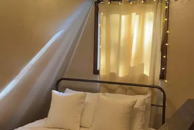 Image de Soothing 3-bedroom cabin style house with WiFi in Bend