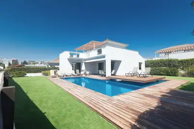 Image de Satin Villa I3, 3 bed villa within 200 m from the beach. Ayia Napa center