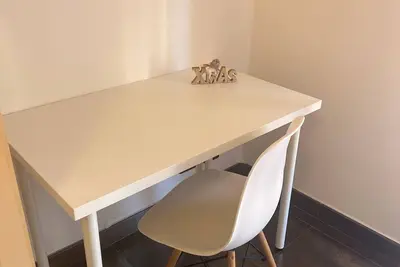 Charming 1-bedroom apartment in enchanting Torino with WiFi