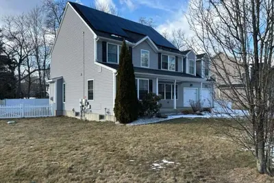 Image de \"Spacious 5-Bedroom Retreat for Families & Groups\"