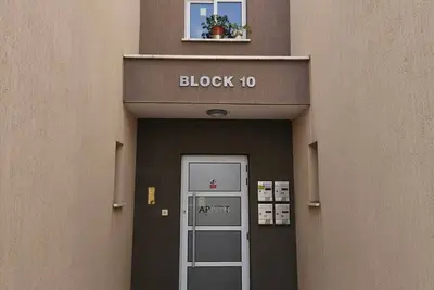 Appartement-Vue sur Jardin-Salle de bain privée