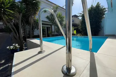 Image de Villa 100 meters from the beach with swimming pool