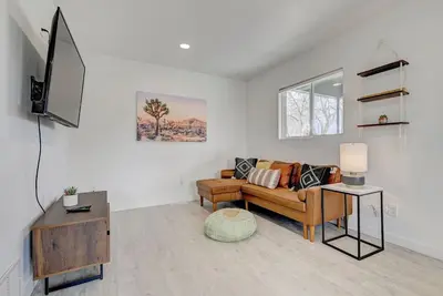 Image de Luxury & Spacious w Huge Garage